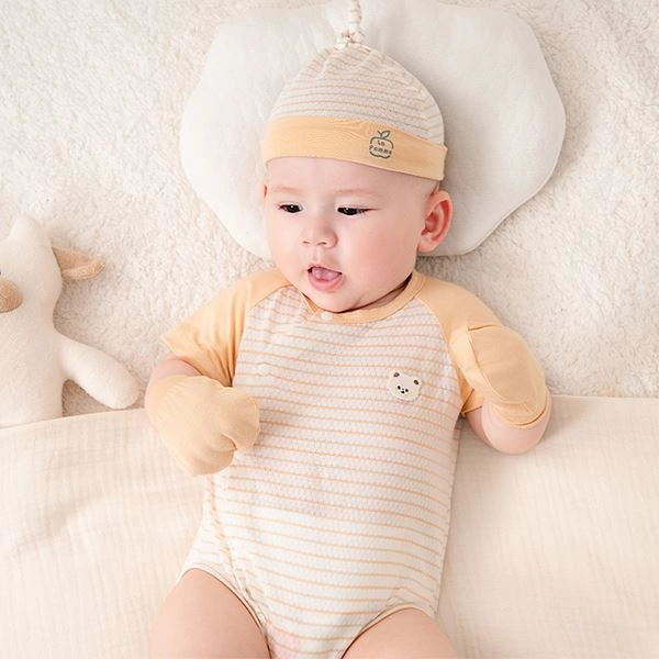 Bodysuit cài chéo kẹo ngọt bé con La Pomme màu be - trắng 1