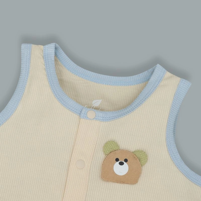 Bodysuit sát nách bé trai đính gấu Lullaby NH398N màu be 3