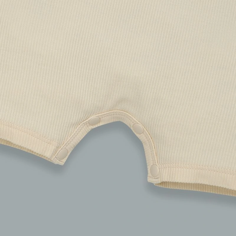 Bodysuit sát nách bé trai đính gấu Lullaby NH398N màu be 5