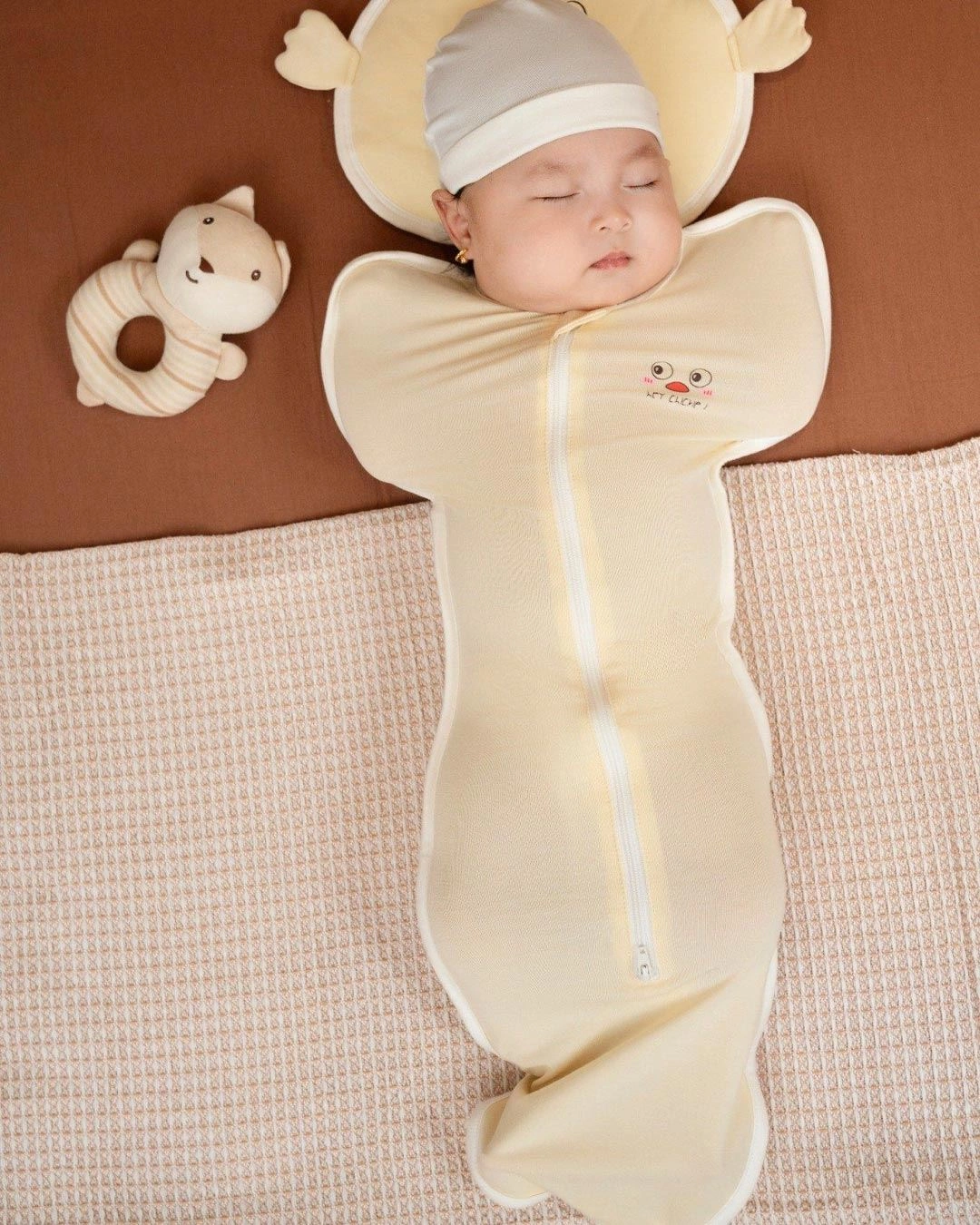 Nhộng chũn có khóa gà con ngộ nghĩnh La Pomme 1 - 3 tháng màu vàng, viền trắng 2
