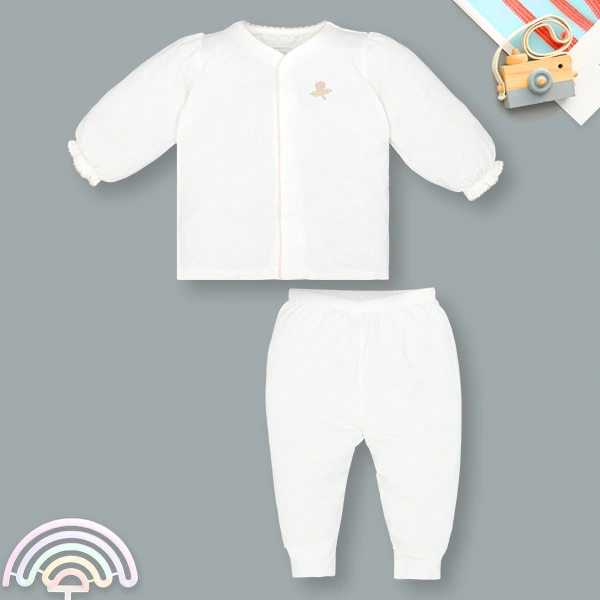 Bộ tay dài cài giữa bé gái Lullaby NH336N màu trắng 1