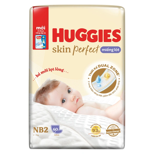 Miếng lót Huggies Skin Perfect size NB2 60 miếng (4 - 7 kg) - Giao bao bì ngẫu nhiên 1