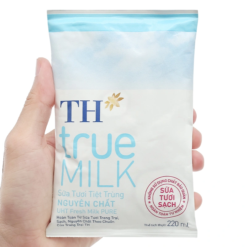 Thùng 48 bịch sữa tươi tiệt trùng TH true MILK không đường 220 ml (từ 1 tuổi) 6