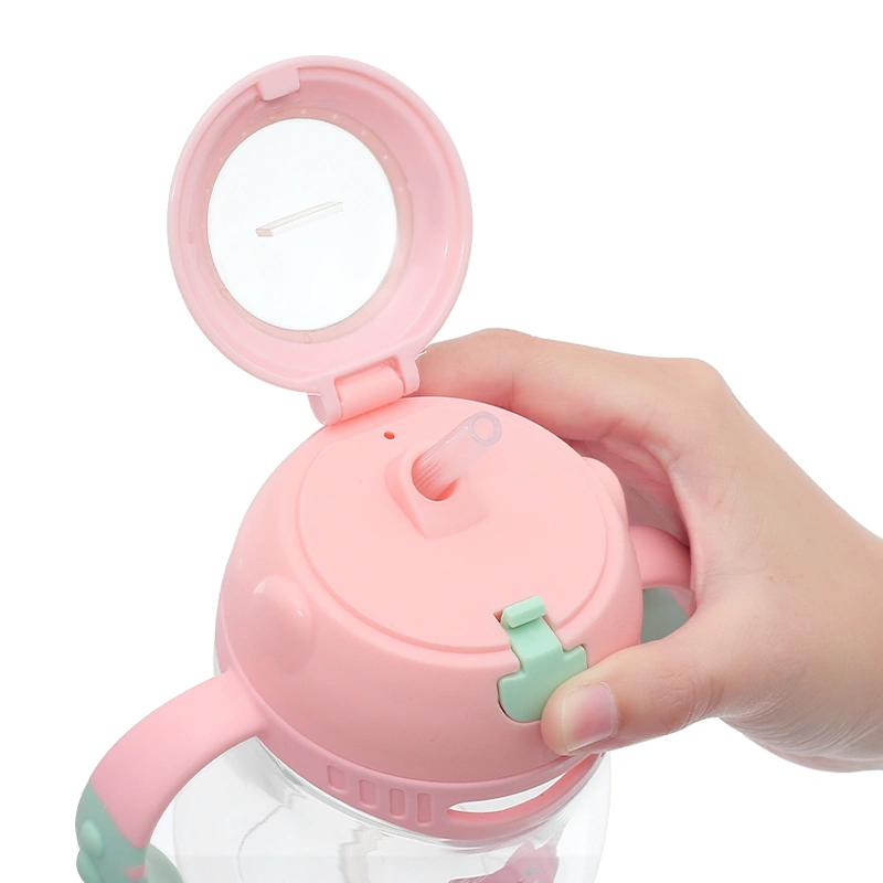 Bình tập uống Toukie 300 ml - Màu ngẫu nhiên (từ 6 tháng) 8