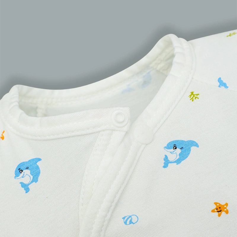 Áo tay dài cài chéo in cá heo IQ Baby màu trắng 5