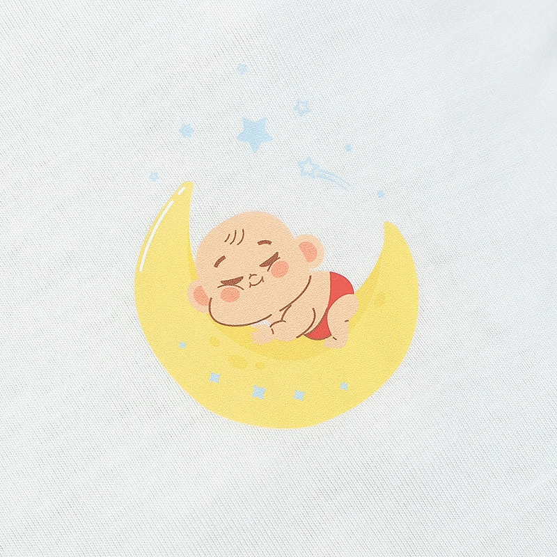 Áo tay ngắn cài chéo in bé trăng IQ Baby màu trắng 6