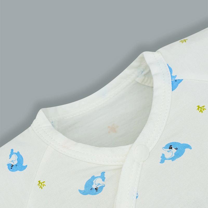 Áo tay ngắn cài chéo in cá heo IQ Baby màu trắng 3