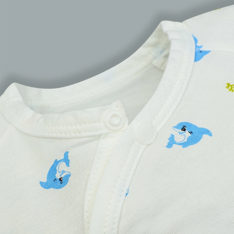 Áo tay ngắn cài chéo in cá heo IQ Baby màu trắng 5
