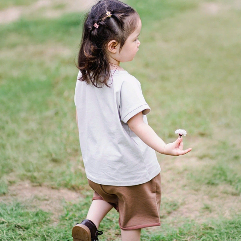 Bộ tay ngắn bé gái in hình mặt cười Ualarogo UR3862 màu xám 2