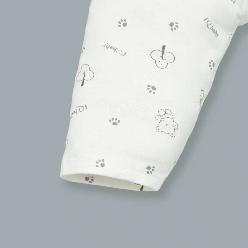 Quần dài in gấu IQ Baby màu trắng 4