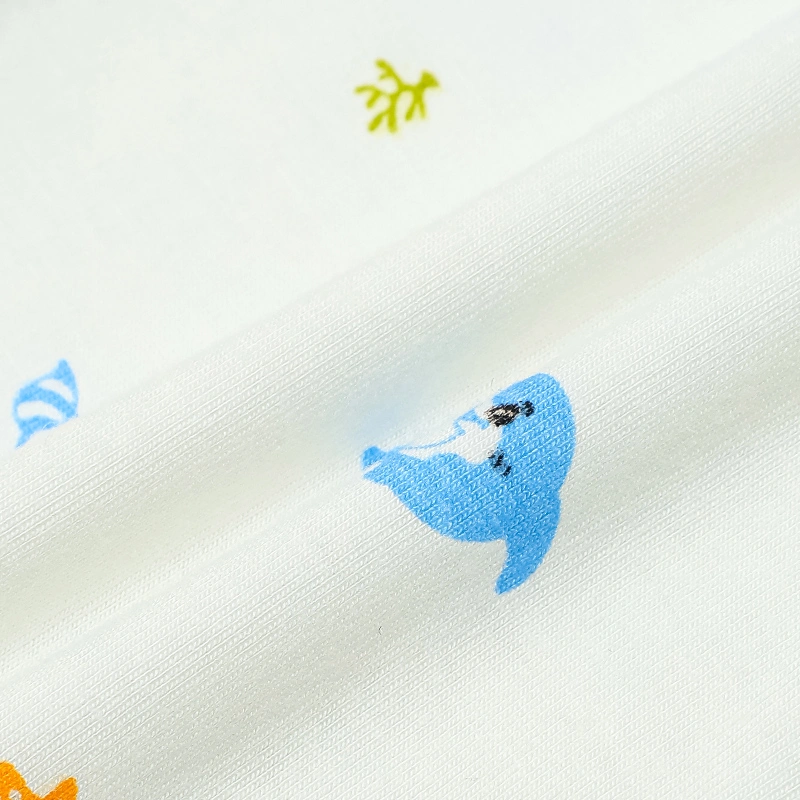Quần ngắn in cá heo IQ Baby màu trắng 4