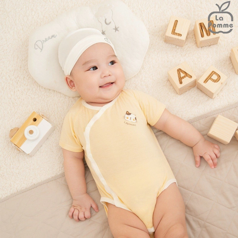 Set 2 bodysuit cài chéo La Pomme bé mimi của mẹ màu trắng - vàng 2