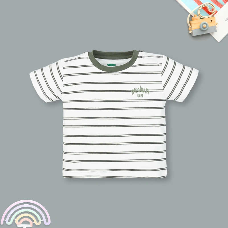 Bộ tay ngắn bé trai Ualarogo UR3874 in chữ màu xanh lá 2