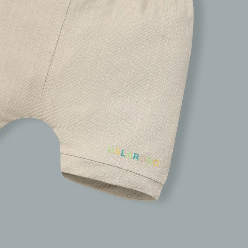 Bộ tay ngắn cài chéo in hình thú Ualarogo UR2188 màu be 25