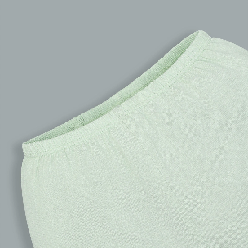 Bộ tay ngắn cài chéo in hình thú Ualarogo UR2188 màu be 37