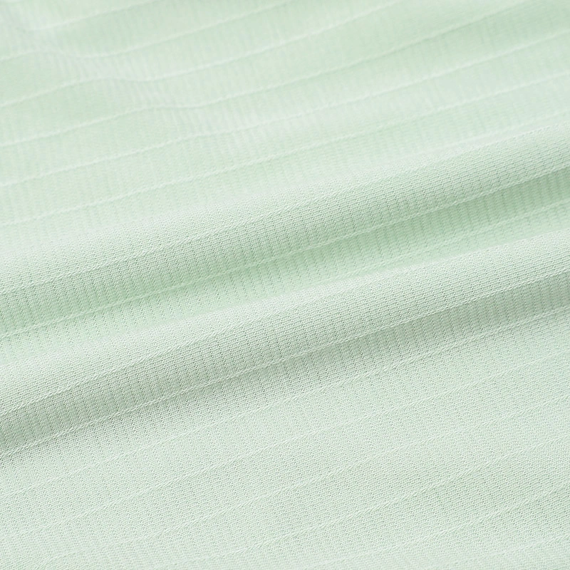 Bộ tay ngắn cài chéo in hình thú Ualarogo UR2188 màu be 39