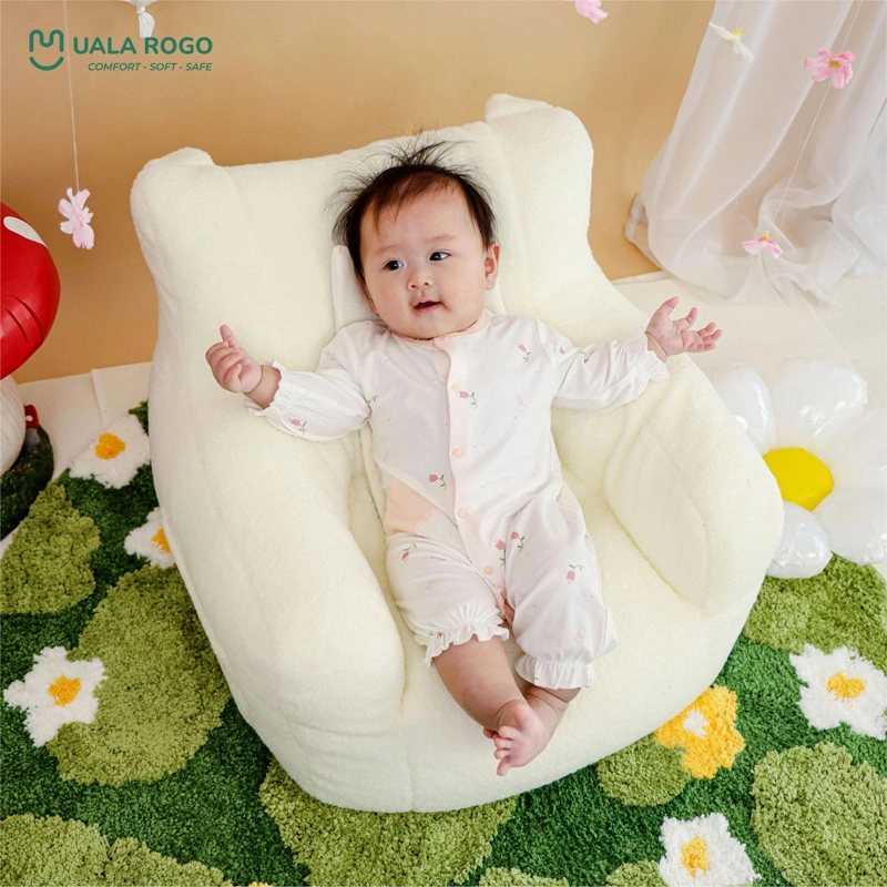 Bodysuit tay dài bé gái petit Ualarogo UR2235 màu trắng 4