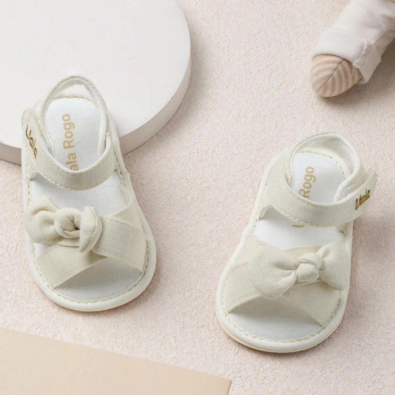 Giày tập đi cho bé gái Cotton UalaRogo UR5695 màu be 2