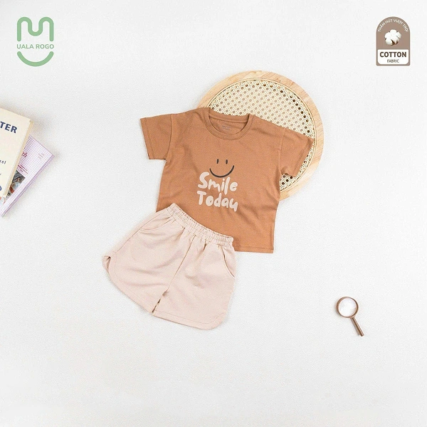 Bộ bé trai Ualarogo cotton nâu