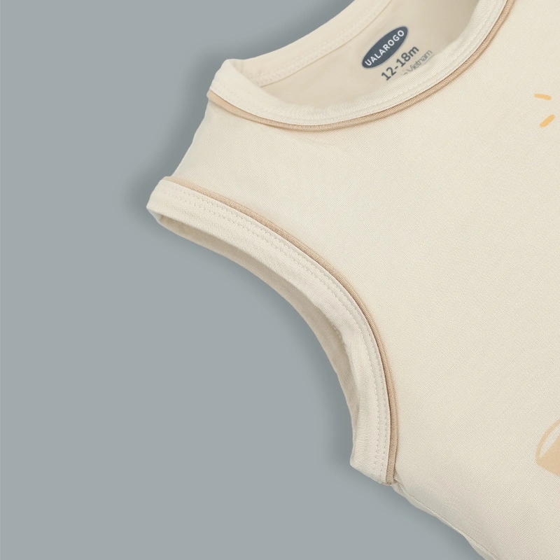 Bộ sát nách bé trai Ualarogo UR2192 màu be 5