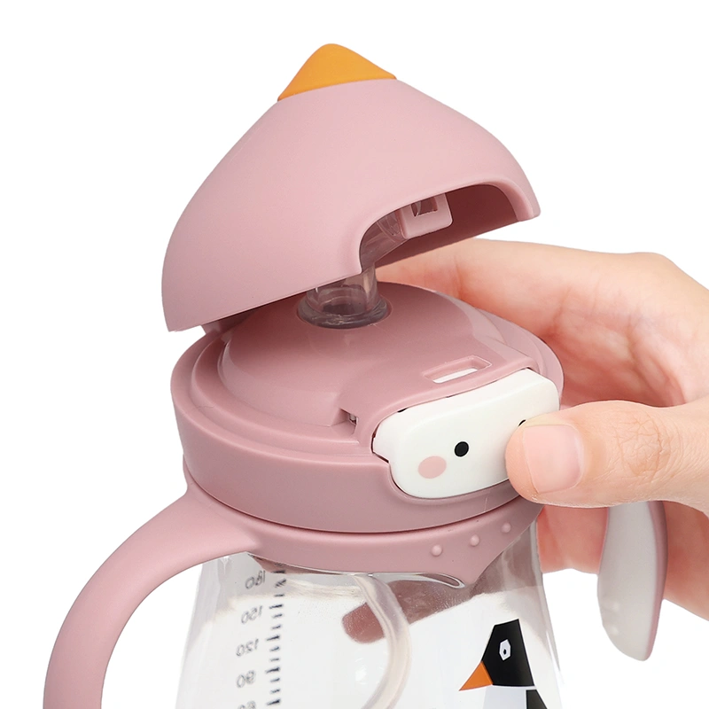 Bình tập uống Galena GA-B05 240 ml - Chim cánh cụt (từ 6 tháng) - Giao mẫu ngẫu nhiên 8