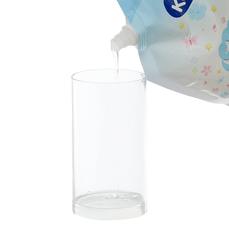 Nước giặt quần áo cho bé Organic Kodomo tinh dầu ô liu túi 1.3 lít 3