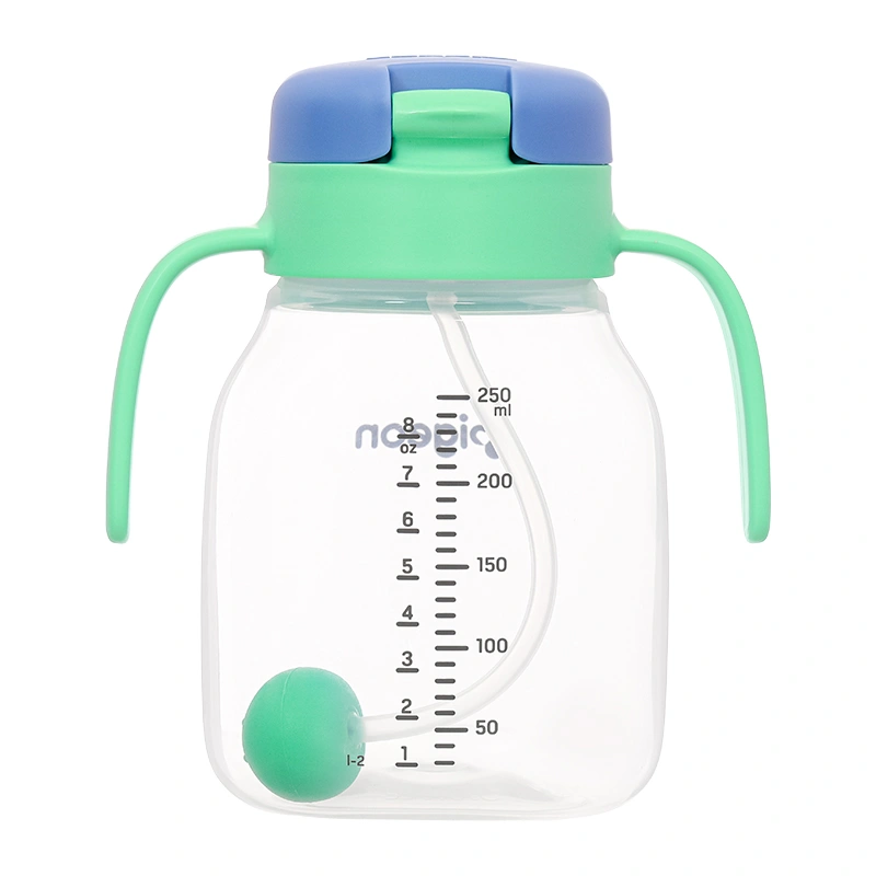 Bình tập uống Pigeon 250ml - Màu xanh lá (từ 6 tháng) 6