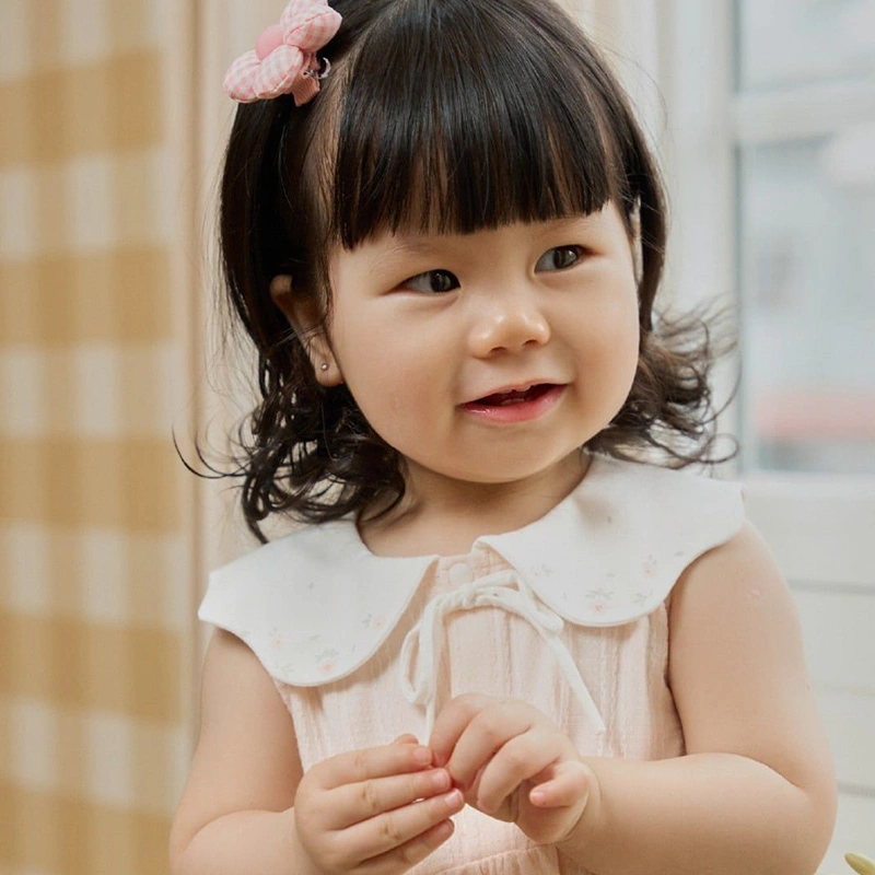 Bodysuit bé gái La Pomme cổ cách điệu nụ hoa sớm mai màu hồng 5