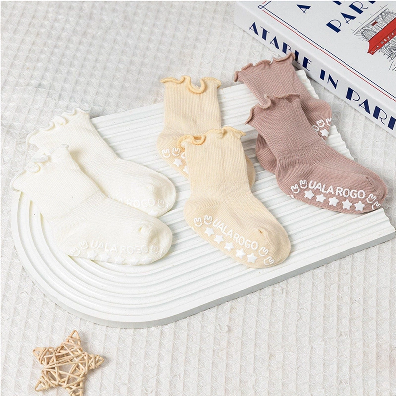 Set 3 tất sơ sinh cổ cao Ualarogo UR859 cổ bèo - Giao màu ngẫu nhiên 3