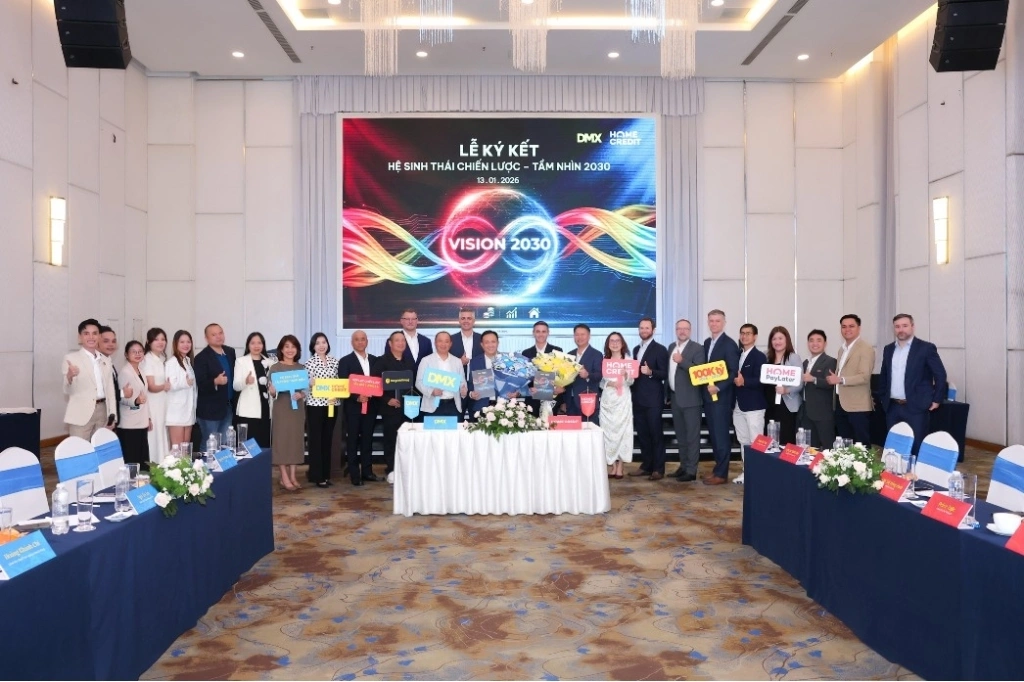 Home Credit va The Gioi Di Dong nang tam hop tac, tao dong luc but pha cho Dien May Xanh