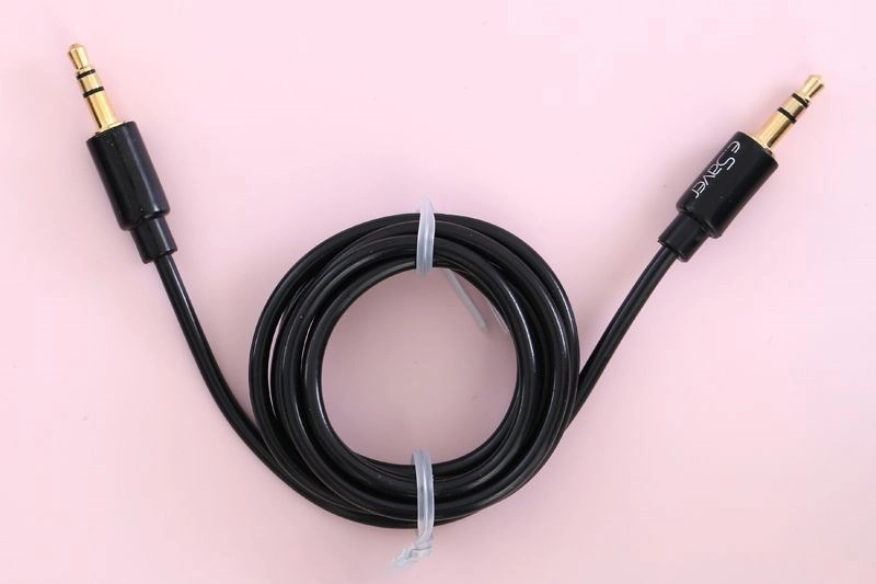 Cáp eSaver sở hữu kiểu dáng đơn giản Cáp eSaver sở hữu kiểu dáng đơn giản