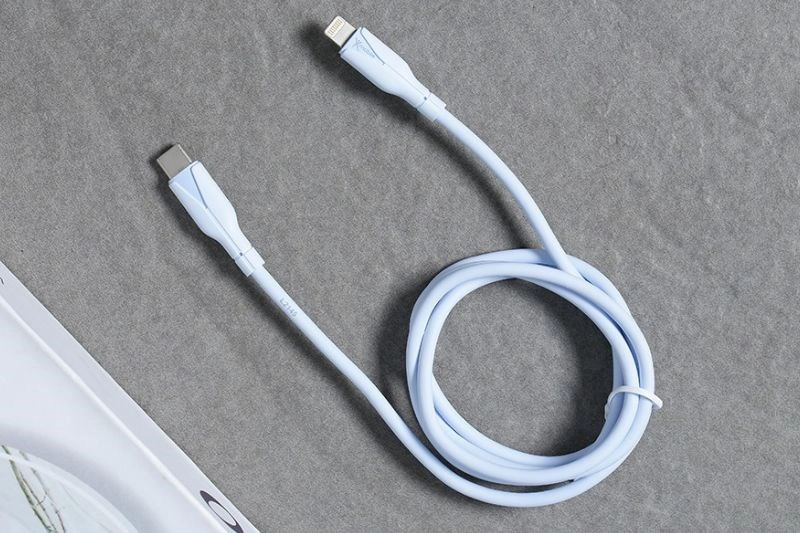 Cáp sạc Type-C - Lightning dùng để sạc và truyền dữ liệu Cáp sạc Type-C - Lightning dùng để sạc và truyền dữ liệu