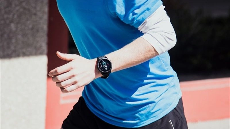 Đồng hồ thông minh Garmin với khả năng chống chói Đồng hồ thông minh Garmin với khả năng chống chói