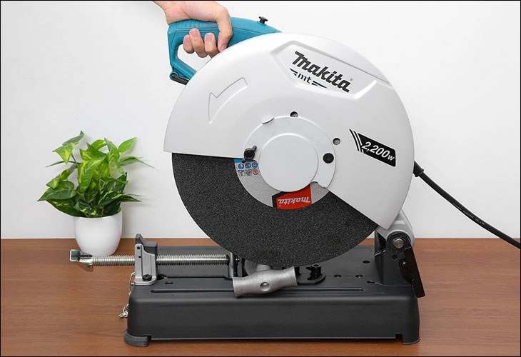 Máy cắt sắt để bàn có chân để lớn và giá kẹp cố định vật liệu