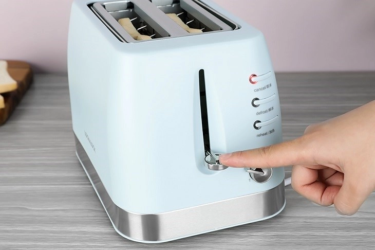 Máy nướng bánh mì làm từ nhựa ABS