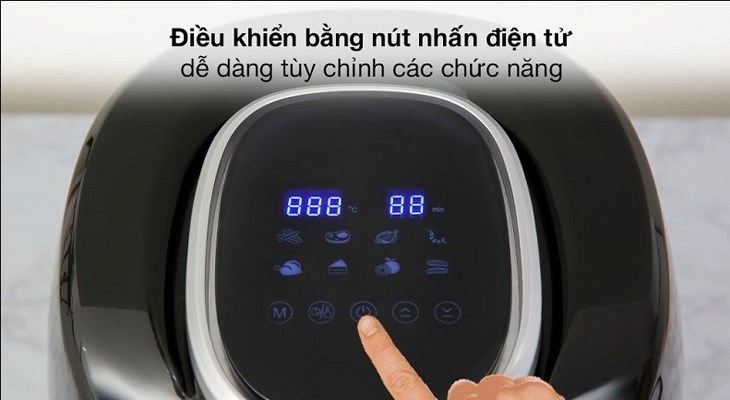 Nồi chiên không dầu Mishio MK-269 5 lít sử dụng nút nhấn điện tử cùng màn hình Led giúp bạn dễ dàng theo dõi các thông số