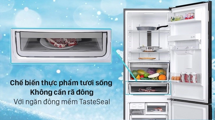 Tủ lạnh Electrolux Inverter 335 lít EBB3742K-H được trang bị ngăn đông mềm TasteSeal, giúp trữ đông thực phẩm tiện lợi