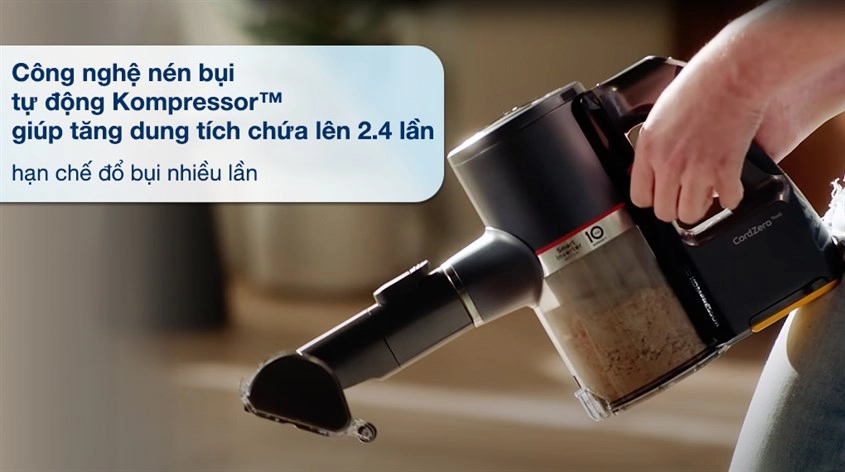 Máy hút bụi không dây LG A9K-Ultra sở hữu công nghệ nén bụi tự động Kompressor™ giúp bạn không phải đổ bụi thường xuyên