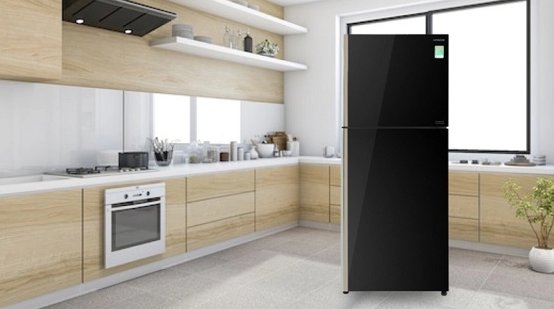 Tủ lạnh Hitachi Inverter 339 lít R-FVX450PGV9 GBK là dòng tủ lạnh bình dân với thiết kế ngăn đá trên quen thuộc