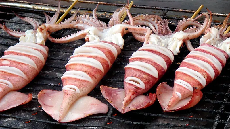 Bí quyết làm tôm hùm hấp bia ngọt thịt và tươi ngon