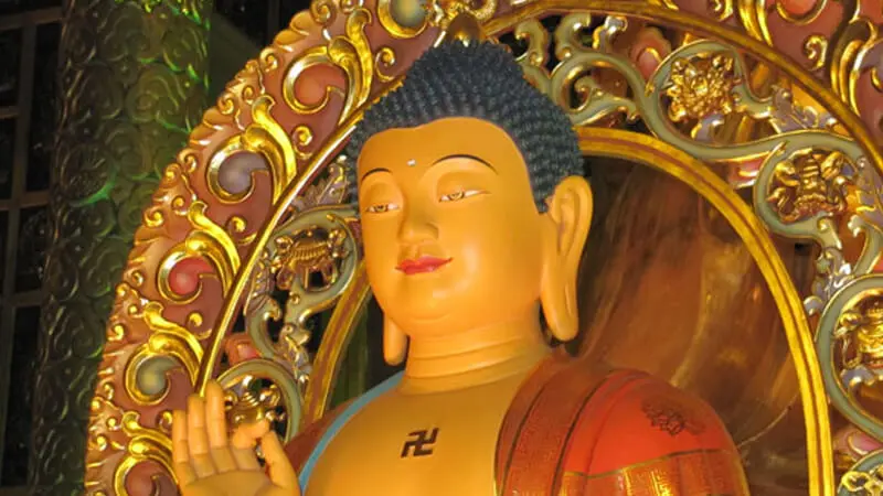 Chữ Vạn trên ngực Đức Phật