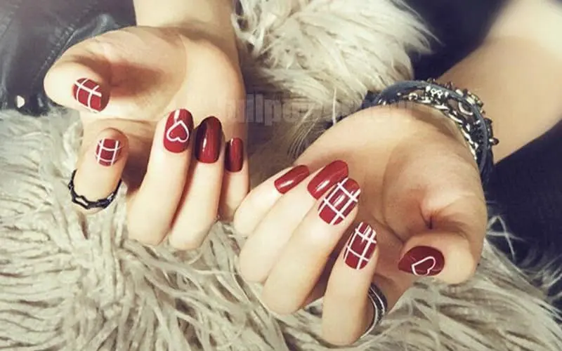 Mẫu nail họa tiết v-n đá nổi bật