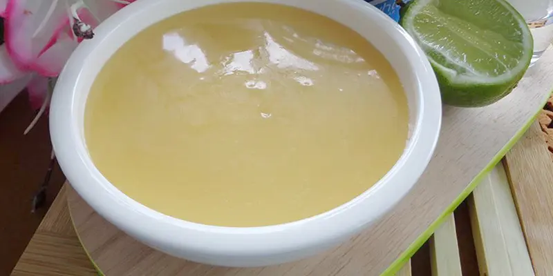 Là một loại sữa được thu bằng cách loại bỏ lượng nước từ sữa tươi nguyên liệu. Được thêm đường, hàm lượng chất béo, protein được điều c