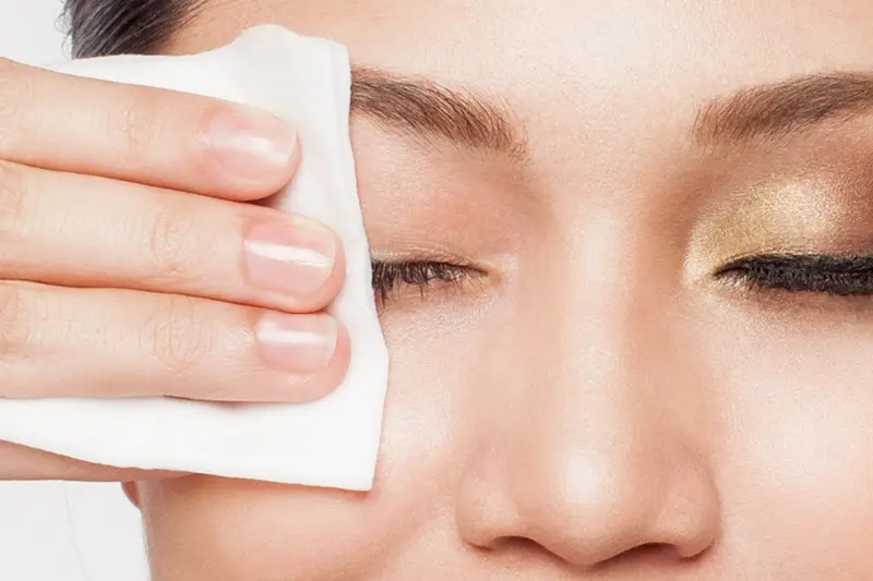 Tẩy trang (Makeup remover)