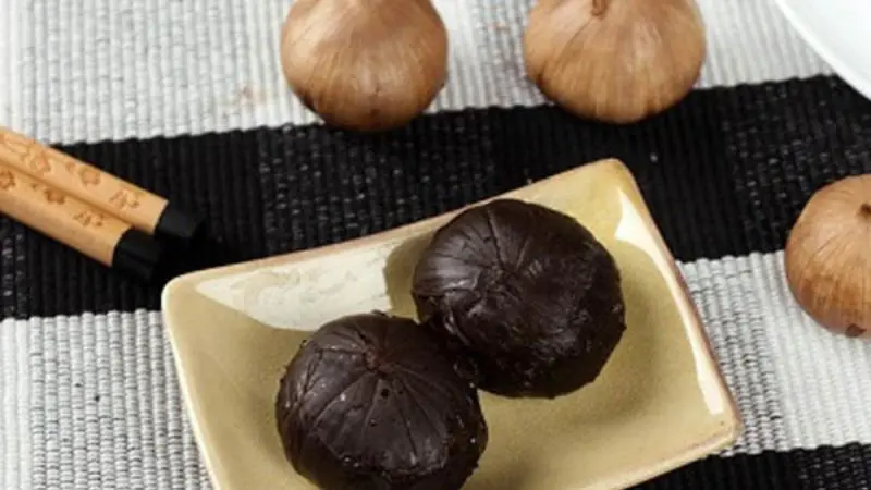 Bảo quản tỏi đen tự làm