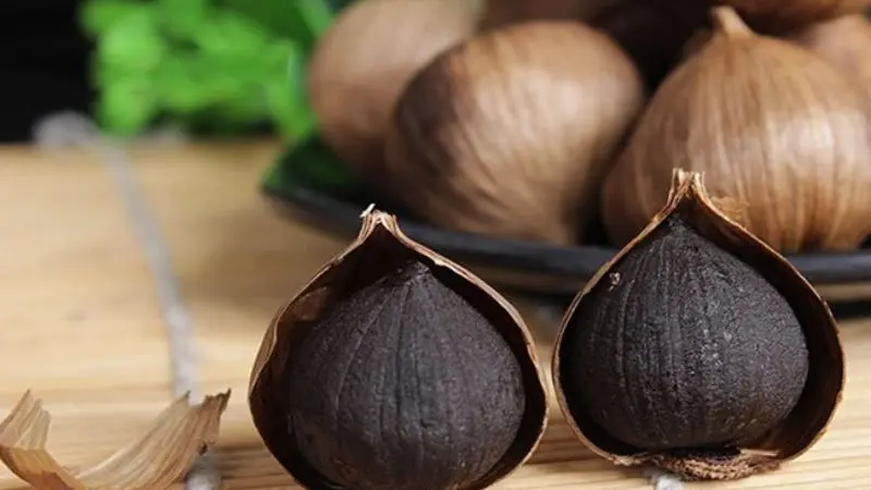 Lưu ý khi bảo quản và sử dụng tỏi đen