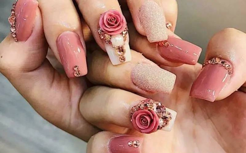 Mẫu nail trong suốt color block