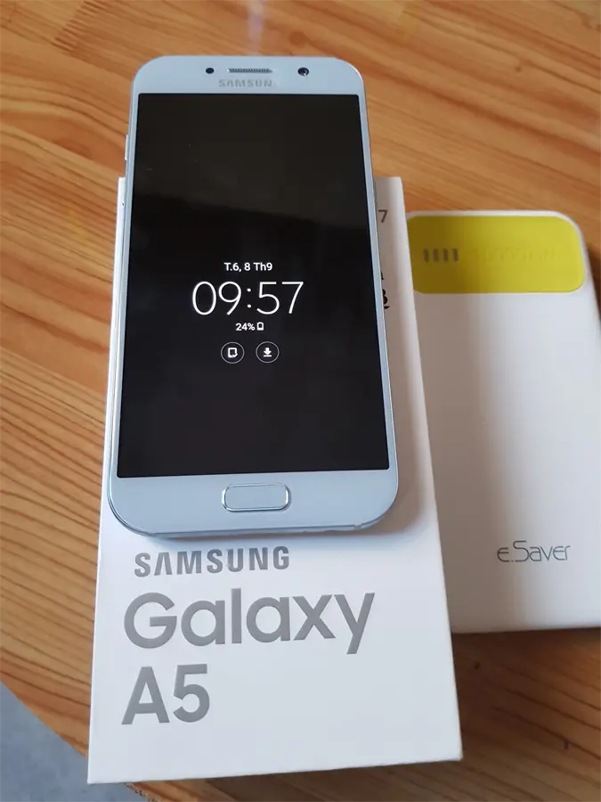 Khách hàng review Điện thoại Samsung Galaxy A5 (2017) Blue Pastel 1