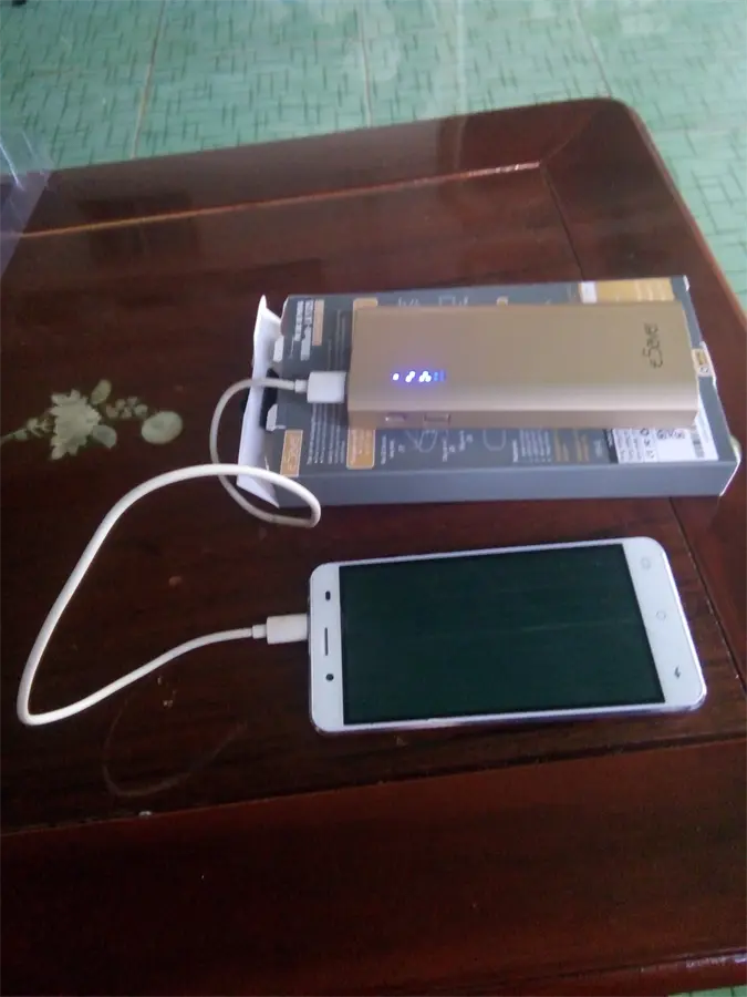 Khách hàng review eSaver LA Y325 1