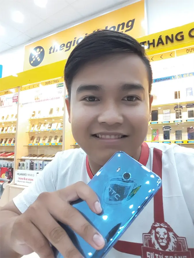 Khách hàng review Điện thoại HTC U11 3